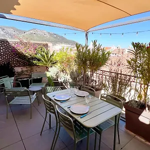 2 Pieces Avec Grande Terrasse - Centre De , Toulon Frankreich
